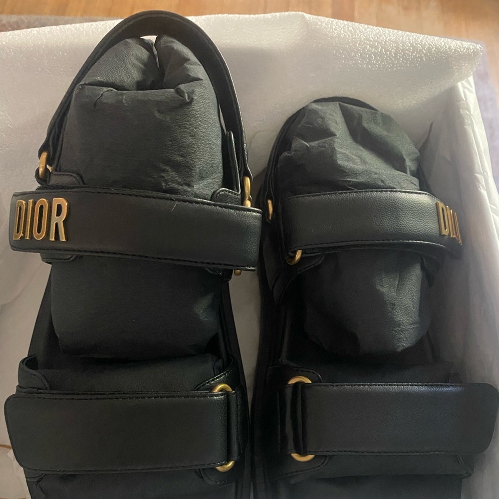 BRAND NEW DIOR DIORACT SANDALS SIZE 38.5